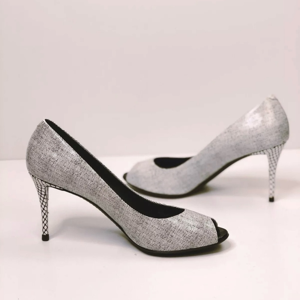 Giuseppe Zanotti Black & White Textured Peep Toe Heels Women's Size 8 38.5